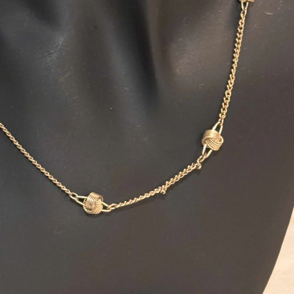 Vintage AVON Elegant Gold Knot Necklace